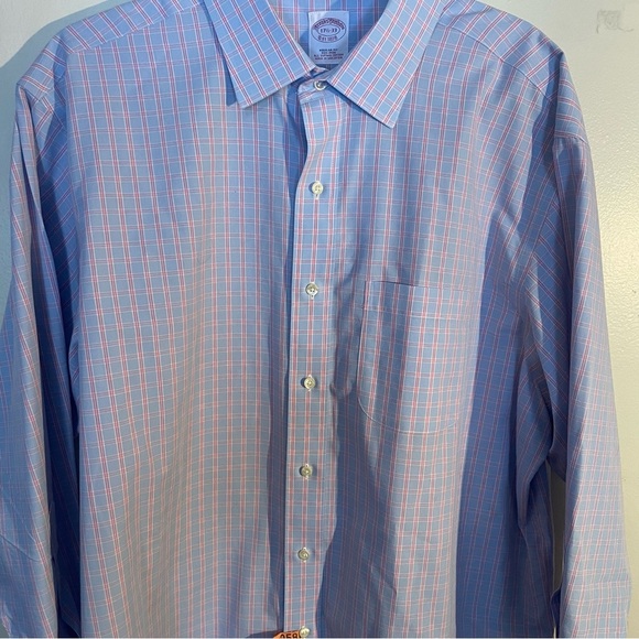 Brooks Brothers regular fit non iron light blue/pink stripe size 17 1/2 - 33 - Picture 2 of 6